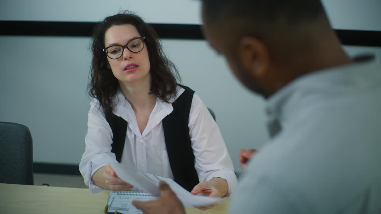 reunión de asistencia a los votantes electorales