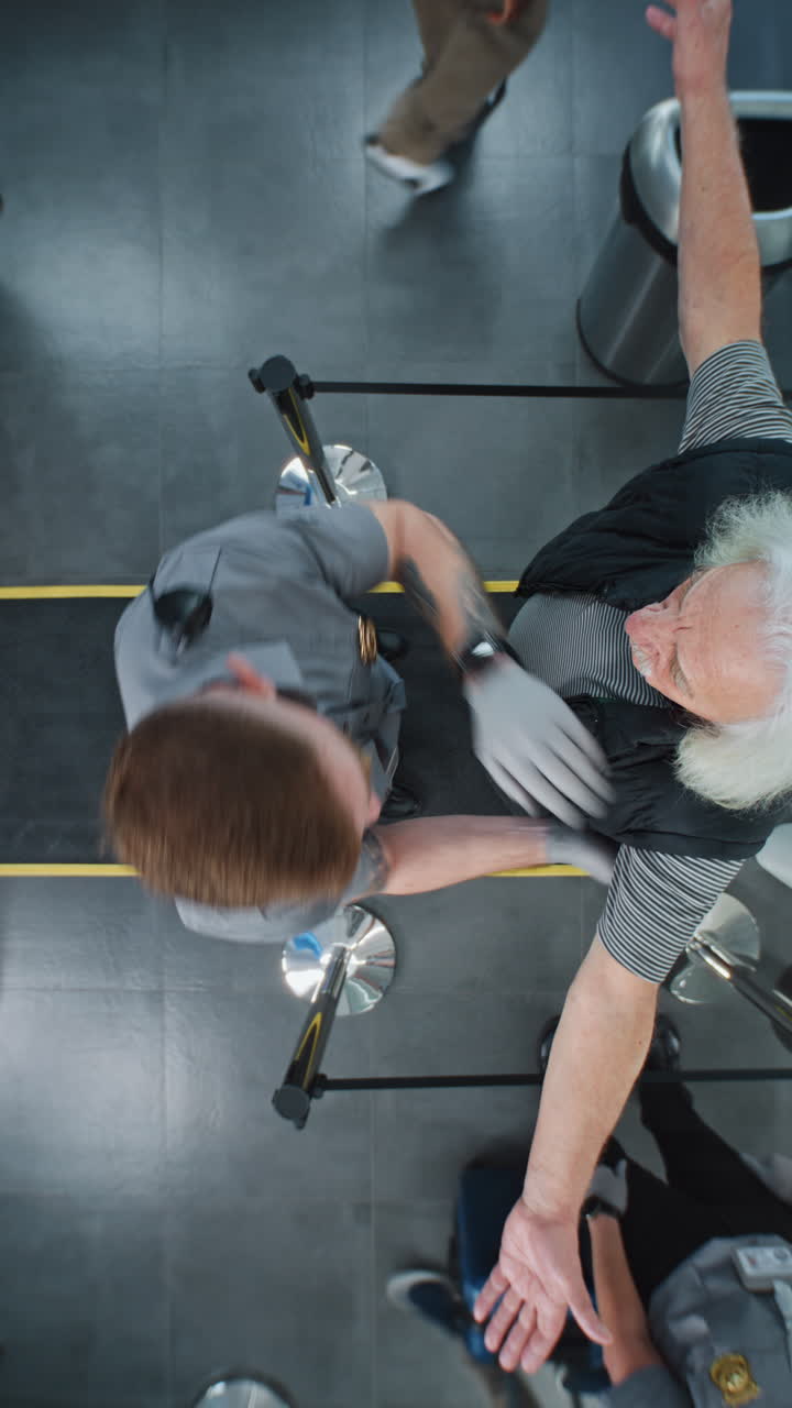 공항 보안 검사