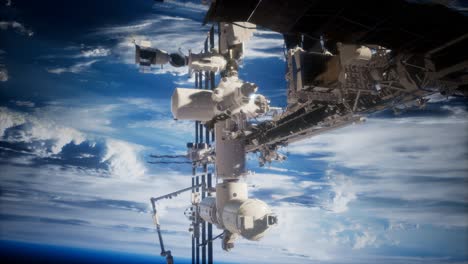 la tierra y la estación espacial iss