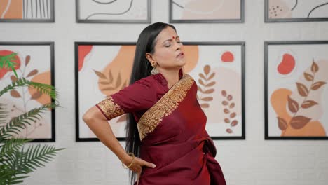 Indian-woman-having-back-pain