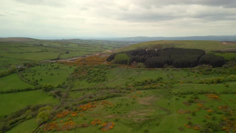 Aerial-shot-of-Cavehill,-Belfast-on-a-spring-day