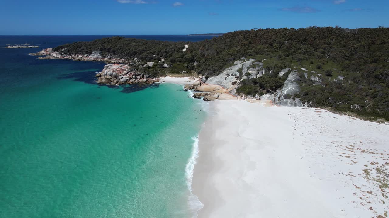 Sloop Reef, Seatons Cove, Tasmania, Australia - Ripresa con drone