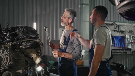 car engine repair by mechanics