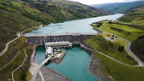 clyde dam hydro power station on the clutha river, new zealand