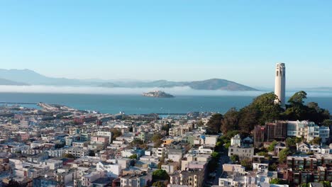 Aérea:-Hermoso-Paisaje-Urbano-Y-Vista-De-La-Torre-Coit,-Parte-12,-Vista-De-Drones