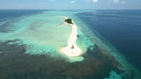 Aerial-view-captures-the-beauty-of-Sabah's-Pulau-Timba-Timba-island,-located-in-Malaysia