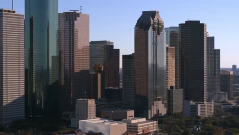 4k-Aerial-of-downtown-Houston,-Texas