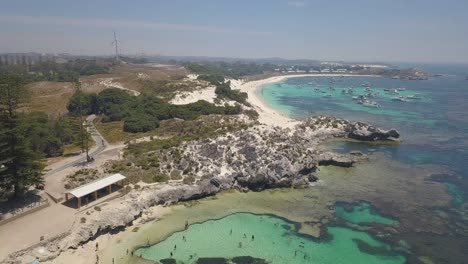 Dron-Lento-Disparó-La-Isla-Rottnest-Inclinar-Hacia-Arriba