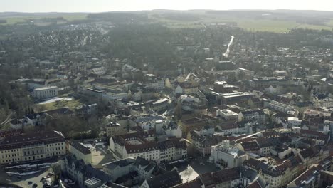 Imágenes-Aéreas-De-Drones-De-Weimar-En-Un-Soleado-Día-De-Primavera