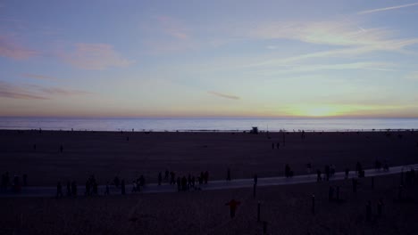 Wunderschöner-Sonnenuntergang-In-Santa-Monica-In-Der-Nähe-Des-Piers