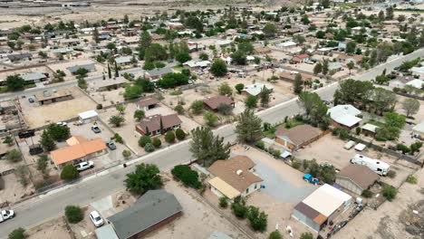 American-neighborhood-in-Southwest-USA