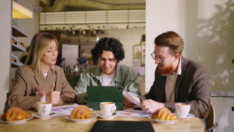 reunión de negocios en una cafetería