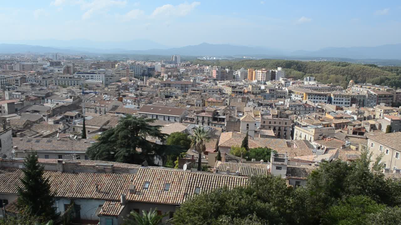 Edifici antichi nel centro storico di Girona, Spagna