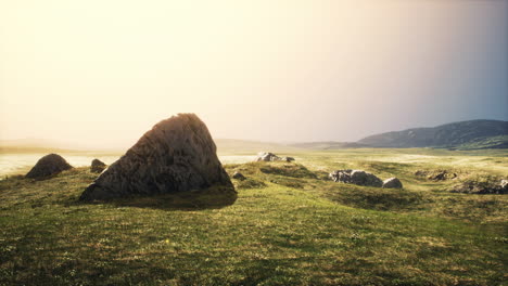 Valle-De-Montaña-Durante-El-Amanecer-De-Verano