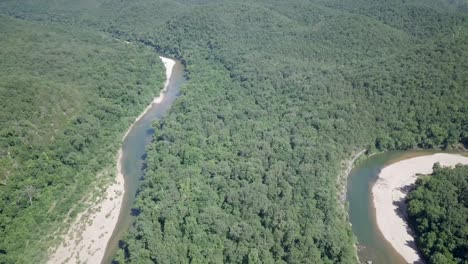 Fliegen-über-Den-Buffalo-National-River,-Der-Eine-Hufeisenbiegung-Enthüllt