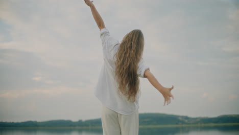 Happy-Successful-Woman-Portrait-Outdoors