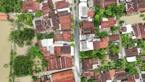 Flooding-of-streets-in-Northwest-Cawas-during-the-wet-season