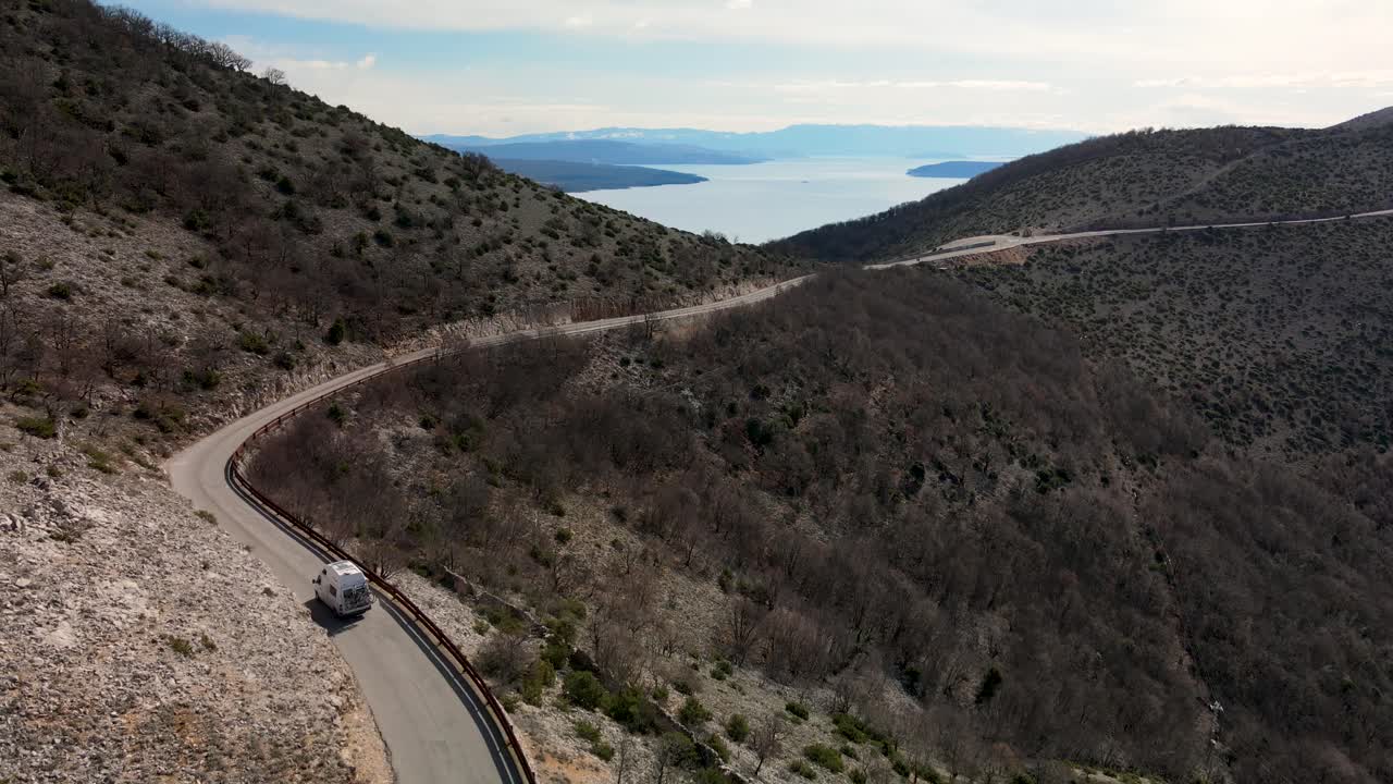 vacaciones de viaje por carretera, isla de cres, croacia