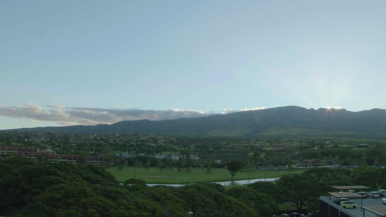 таймлапс гавайского восхода солнца на острове мауи