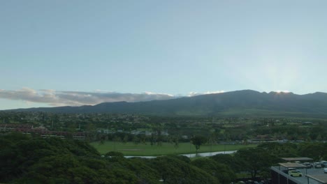 timelapse del amanecer de hawaii en la isla de maui