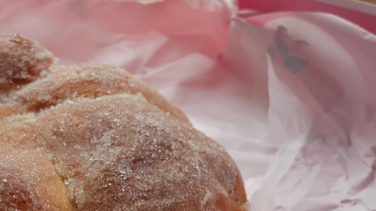 Close up shot of Pan de Muerto