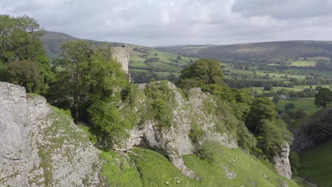 drone shot rising above peveril castle 02