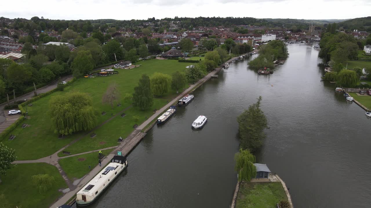 rod eyot 섬 템스 강 헨리 온 템스 역 드론 영상 공개