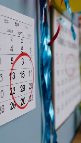 family reunion calendar decorated with ribbons and balloons