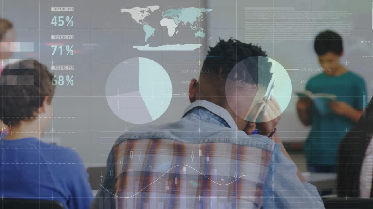 animación del procesamiento de datos financieros estudiantes diversos en el aula