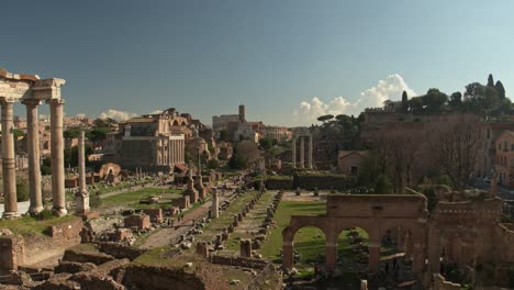 Time-lapse-of-an-ancient-temple-of-Rome