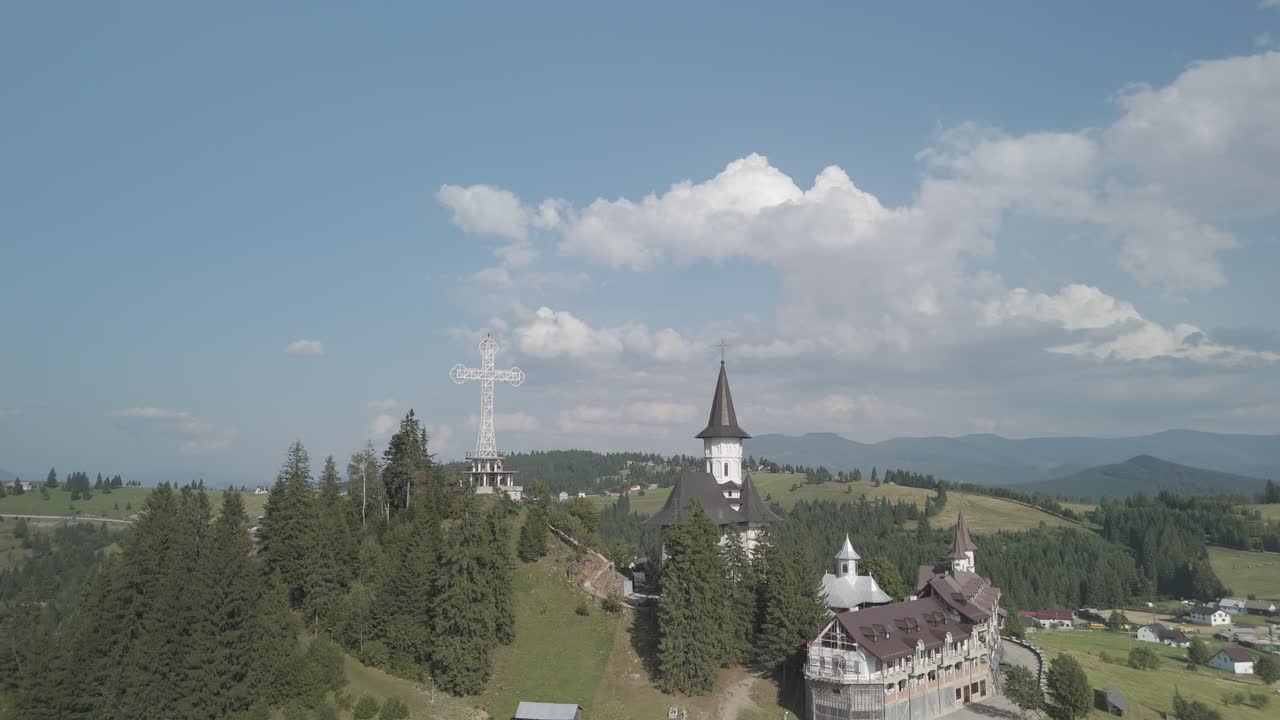 Shoot in Rumania, in Mănăstirea Piatra Tăieturii with drone dji Mini 4 pro in 4k D-Cinelike. Lifting movement