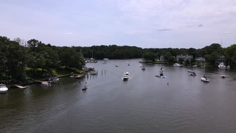 excellent aerial view of people riding speedboats in annapolis, maryland