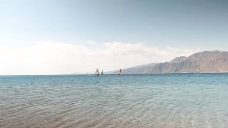 Schönes-Klares-Wasser-In-Dahab-ägypten