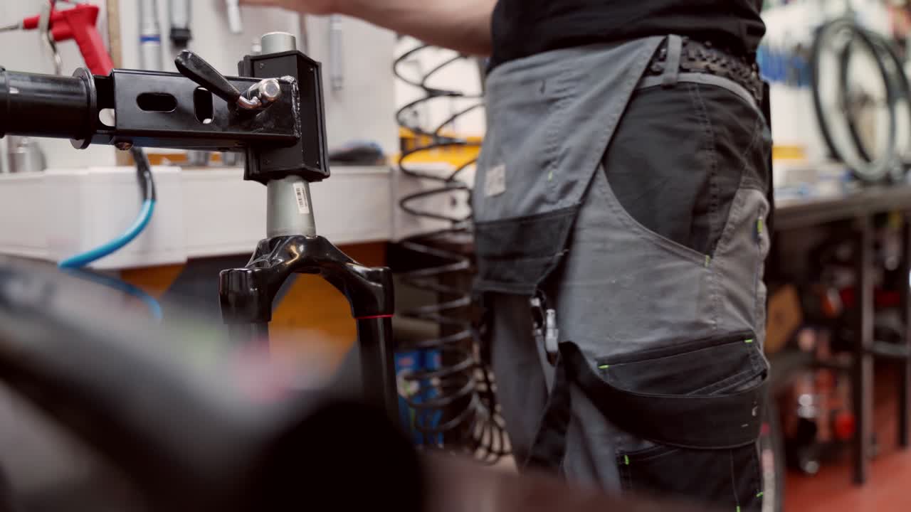 bici de fijación mecánica de cultivos con llave de enchufe