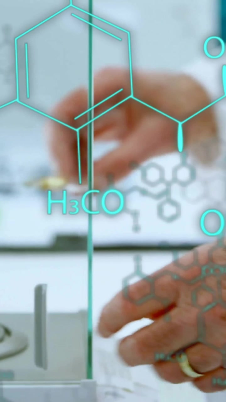 Animação de processamento de dados científicos sobre um cientista masculino caucasiano em laboratório
