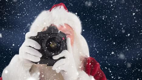 Der-Weihnachtsmann-Macht-Ein-Foto,-Kombiniert-Mit-Fallendem-Schnee