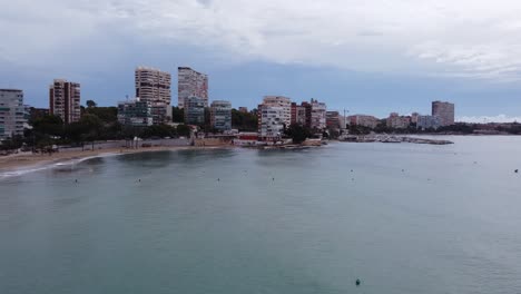 alicante almadraba playa españa ciudad costera ciudad drone aéreo establecer vista