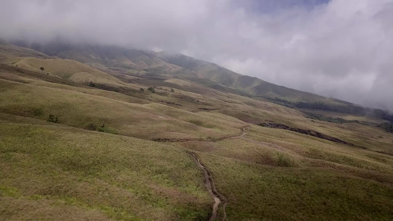 antena: monte rinjani en lombok indonesia