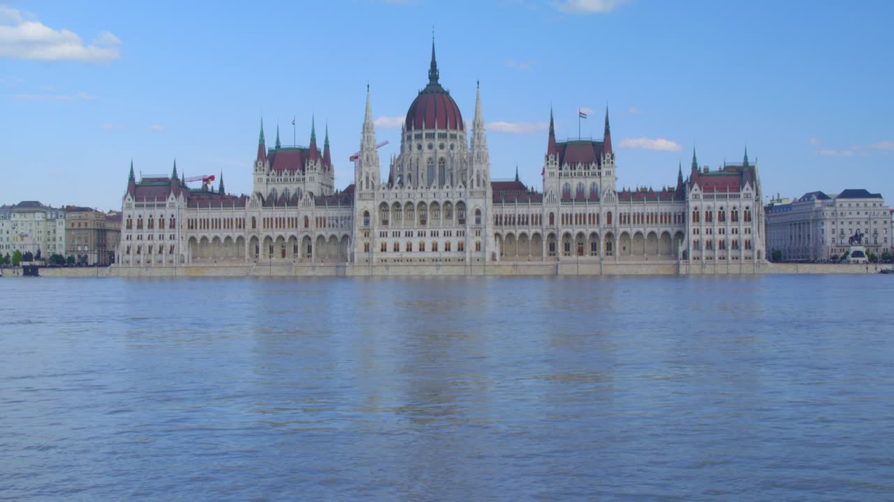 부다페스트의 국회 (budapest parliament) - 바티아니 광장 (batyány square) 에서 다뉴브 강 (danube) 홍수 때의 모습, 2부