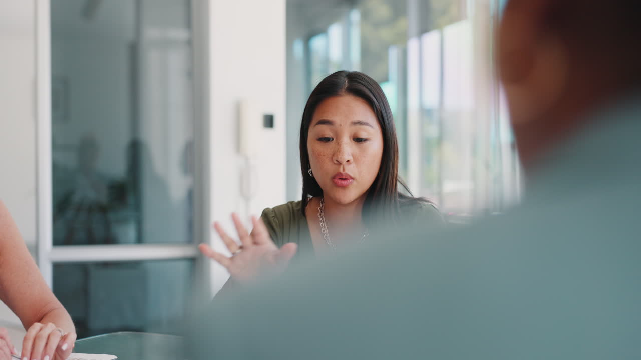 창의적인 사업가들, 만남