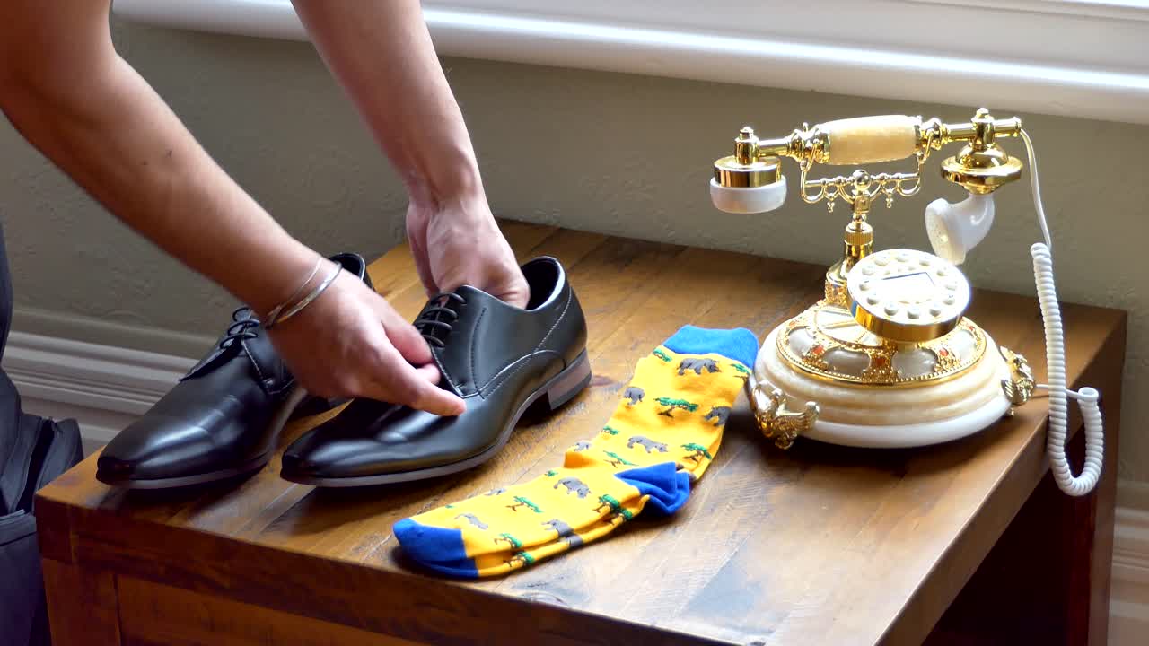 결혼식 정장, 넥타이, 양말, 신발 샷 - 신랑 시계 - 신랑 남자