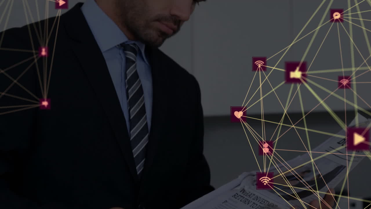 animación de la red de conexiones con íconos sobre mujer de negocios caucásica leyendo periódico