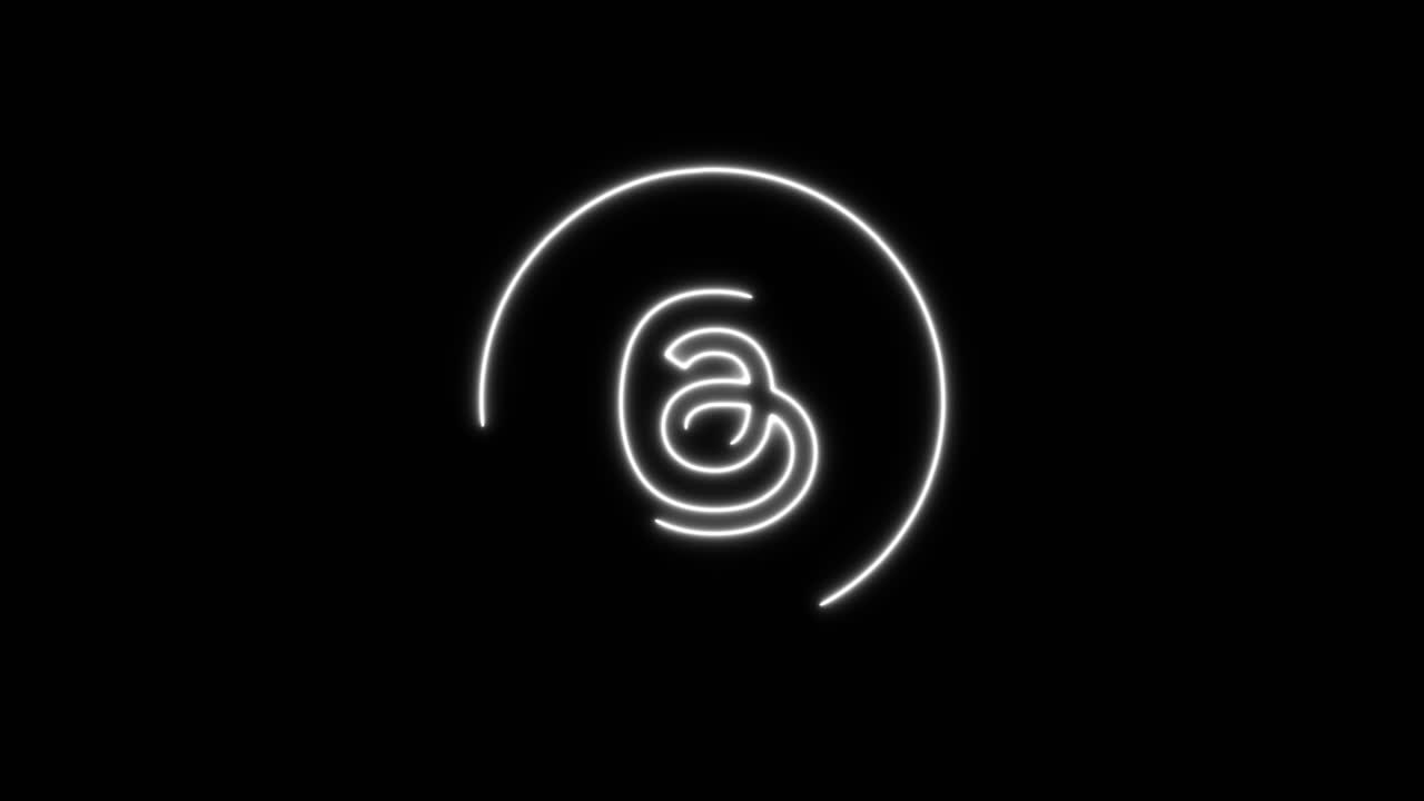 Forma circolare astratta animata con linea al neon bianca.
