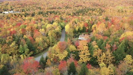 Fall-in-American-Countryside