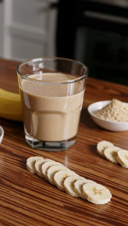 banana smoothie with almond and sesame seeds