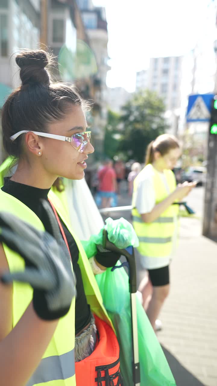 Voluntarios de limpieza de calles