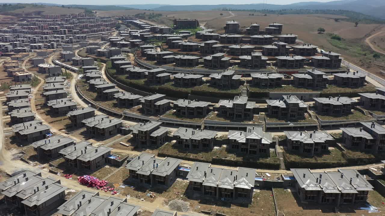 이스탄불 리바 의 럭셔리 주거 단지 에 있는 현대적 인 고층 건물 들 의 그룹 의 항공 사진