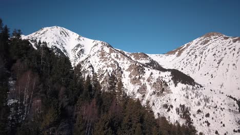smooth parallax in the south of france, prepyrenees