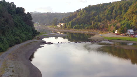 A-natural-pool-or-fishing-corral-being-a-island