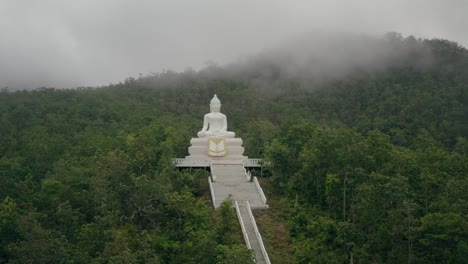 pai white buddha thailand